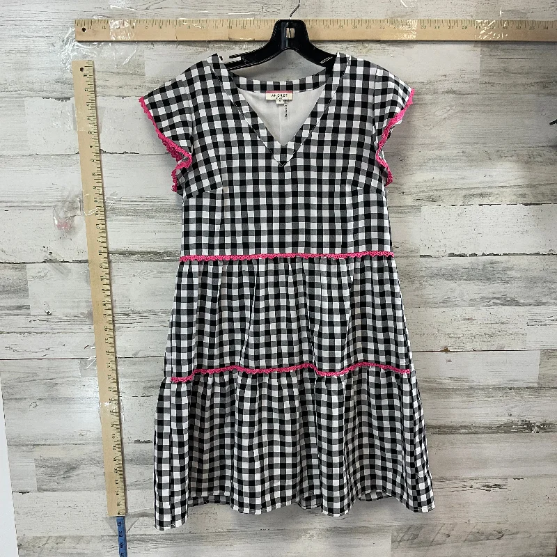 Black & White Dress Casual Short Andree By Unit, Size S