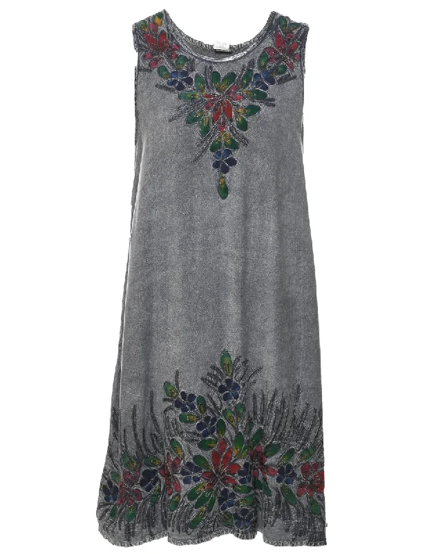 Embroidered Floral Dress - M