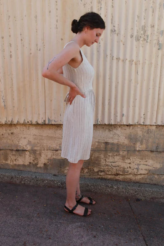 Hannah Dress in Oat Linen Stripe