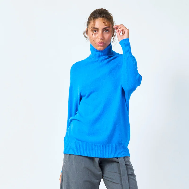 Classic turtleneck pullover sweater wholesale