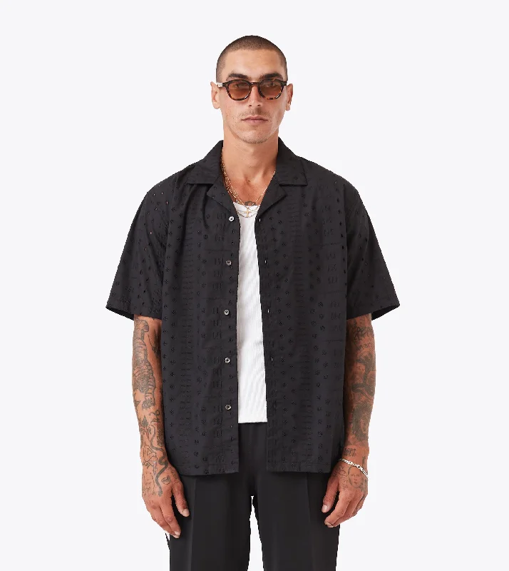 Stitch Holiday SS Shirt Black