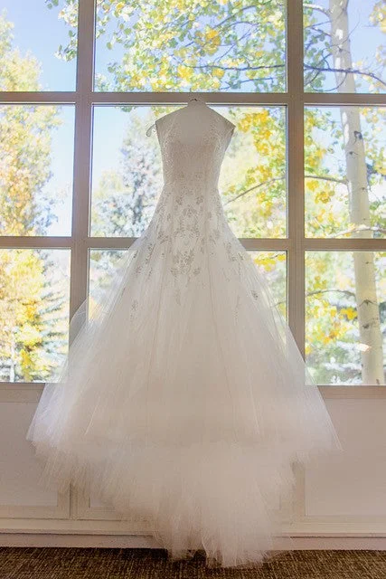 Monique Lhuillier Veronique Preppy unclassified dresses