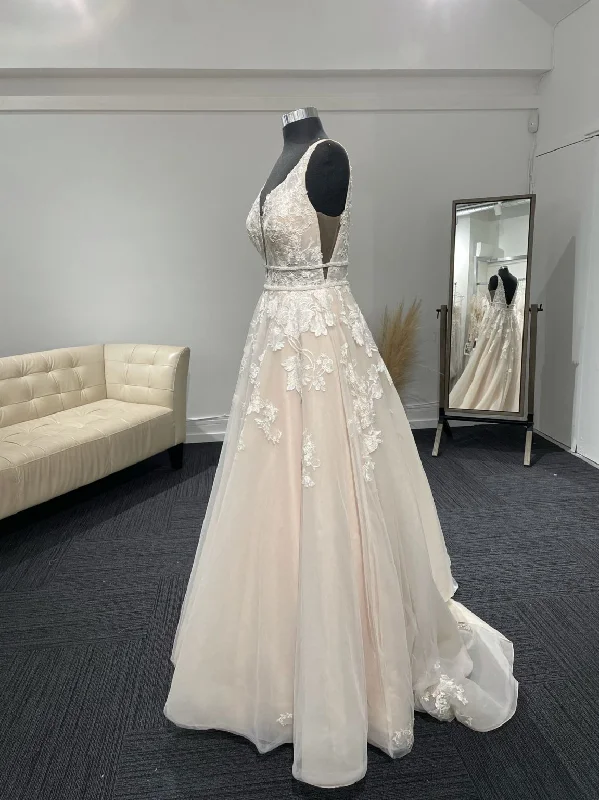 Essense of Australia D 2748 Long unclassified dresses